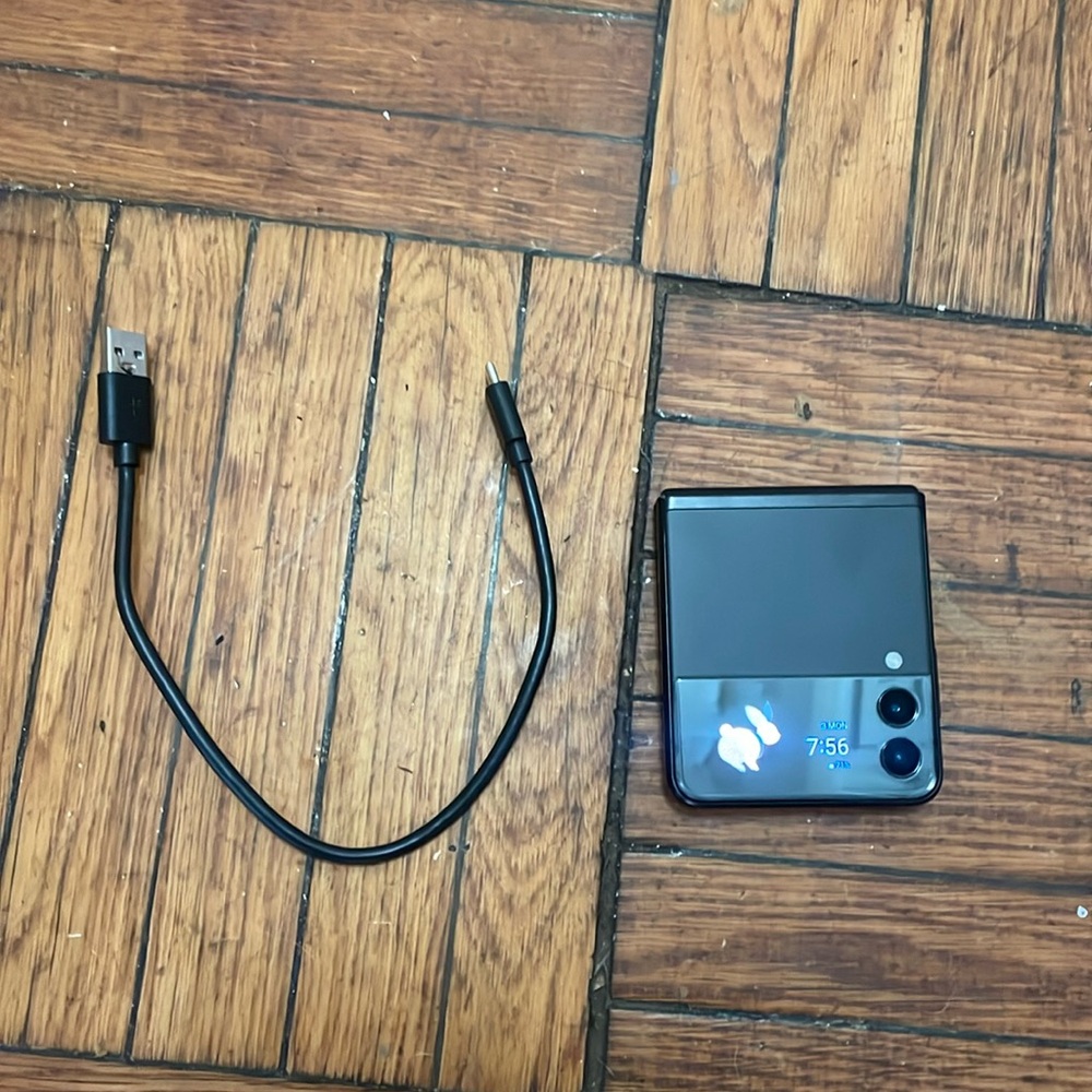 Samsung flip 3 unlocked 128gb